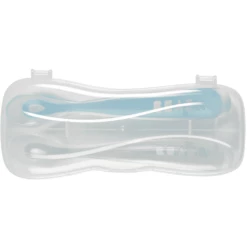 BEABA Set Di 2 Cucchiai Per Bambini In Silicone Con Scatola Di Conservazione 1a Età Blu/grigio -Negozio online Pink Or Blue beaba set di 2 cucchiai per bambini in silicone con scatola di conservazione 1a eta blu grigio a303125 2