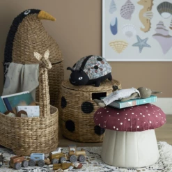 Blommingville MINI Pouf Lue Fungo - Rosso 9 Blommingville MINI Pouf Lue Fungo - Rosso -Negozio online Pink Or Blue blommingville mini pouf lue fungo rosso a382397 2