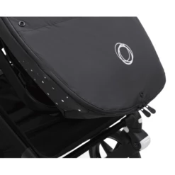 Bugaboo Coprigambe Invernale Performance, Midnight Black 11 Bugaboo Coprigambe Invernale Performance, Midnight Black -Negozio online Pink Or Blue bugaboo coprigambe invernale performance midnight black a326157 4