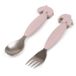 Done By Deer Set Di Cucchiai E Forchette Easy-grip, Deer Friends Pink -Negozio online Pink Or Blue done by deer set di cucchiai e forchette easy grip deer friends pink a373549 2
