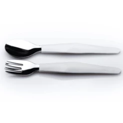 Everyday Baby Posate In Acciaio Inossidabile Con Manico In Silicone, 2 Pezzi In Grigio Tranquillo -Negozio online Pink Or Blue everyday baby posate in acciaio inossidabile con manico in silicone 2 pezzi in grigio tranquillo a315118 2