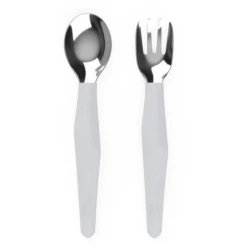 Everyday Baby Posate In Acciaio Inossidabile Con Manico In Silicone, 2 Pezzi In Grigio Tranquillo -Negozio online Pink Or Blue everyday baby posate in acciaio inossidabile con manico in silicone 2 pezzi in grigio tranquillo a315118 3