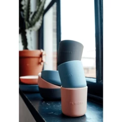 Filibabba Silicone Mug 2-pack, Powder Blu -Negozio online Pink Or Blue filibabba silicone mug 2 pack powder blu a344367 3