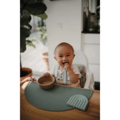 Mushie Cucchiaio In Silicone, Cambridge Blue/Shifting Sand -Negozio online Pink Or Blue mushie cucchiaio in silicone cambridge blue shifting sand a399508 2