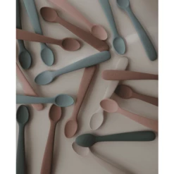 Mushie Cucchiaio In Silicone Stone /Malva Nuvolosa -Negozio online Pink Or Blue mushie cucchiaio in silicone stone malva nuvolosa a399502 3