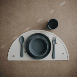 Mushie Forchetta E Cucchiaio, Smoke -Negozio online Pink Or Blue mushie forchetta e cucchiaio smoke a399476 1