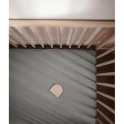 Mushie Lenzuolo A Pieghe In Mussola Romano Green 60 X 120 Cm -Negozio online Pink Or Blue mushie lenzuolo a pieghe in mussola romano green 60 x 120 cm a399692 3