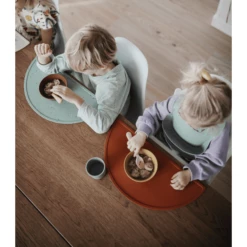 Mushie Tovaglietta In Silicone, Cambridge Blue Confetti -Negozio online Pink Or Blue mushie tovaglietta in silicone cambridge blue confetti a399009 1