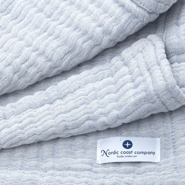 Nordic Coast Company Coperta Di Mussola Blu Chiaro 90 X 120 Cm 6 Nordic Coast Company Coperta Di Mussola Blu Chiaro 90 X 120 Cm - immagine 4