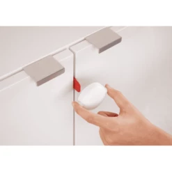 REER Chiusura Per Armadio A Doppie Ante, Bianco 9 REER Chiusura Per Armadio A Doppie Ante, Bianco -Negozio online Pink Or Blue reer chiusura per armadio a doppie ante bianco a203642 2