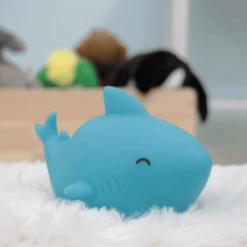 Reer Luce Notturna Sea Life - Squalo -Negozio online Pink Or Blue reer luce notturna sea life squalo a361406 3