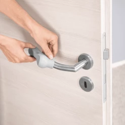 Reer Protezione Per Maniglia Della Porta HandleGuard -Negozio online Pink Or Blue reer protezione per maniglia della porta handleguard a354388 3