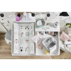 Rotho Babydesign Materassino A Cuneo Per Fasciatoio Happy Faces Bianco 50 X 70 Cm -Negozio online Pink Or Blue rotho babydesign materassino a cuneo per fasciatoio happy faces bianco 50 x 70 cm a290421 1