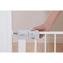 Safety 1st Cancelletto Auto Close Con Estensione Di 7 Cm 10 Safety 1st Cancelletto Auto Close Con Estensione Di 7 Cm -Negozio online Pink Or Blue safety 1st cancelletto auto close con estensione di 7 cm a235299 3
