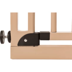 Safety 1st Cancelletto Per Porte Essential Wooden Gate 9 Safety 1st Cancelletto Per Porte Essential Wooden Gate -Negozio online Pink Or Blue safety 1st cancelletto per porte essential wooden gate a350181 2