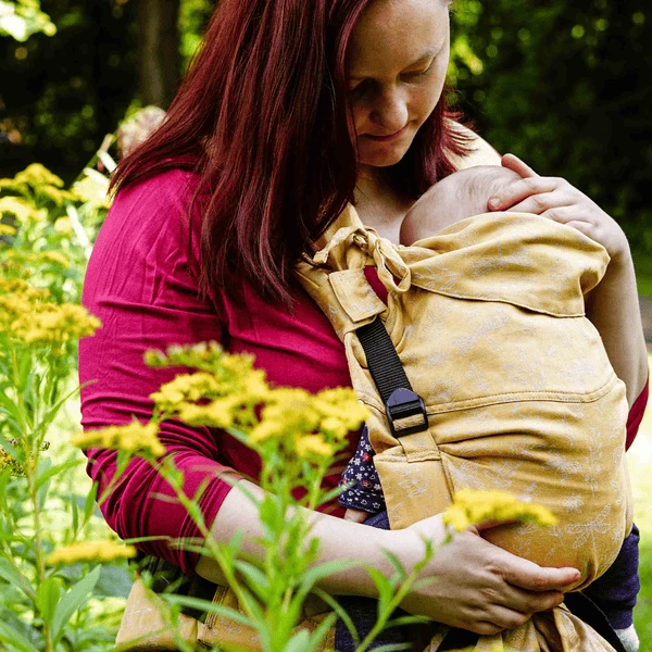 SCHMUSEWOLKE Marsupio Botanical Golden Lino 4 SCHMUSEWOLKE Marsupio Botanical Golden Lino - immagine 2