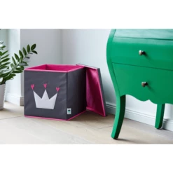 STORE !t Scatola Per Il Riordino Della Corona, Grigia Con Corona Bianca 8 STORE !t Scatola Per Il Riordino Della Corona, Grigia Con Corona Bianca -Negozio online Pink Or Blue store t scatola per il riordino della corona grigia con corona bianca a368452 1