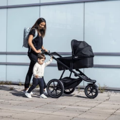 THULE Passeggino Urban Glide 2 Con Navicella Dark Shadow -Negozio online Pink Or Blue thule passeggino urban glide 2 con navicella dark shadow a338353 2