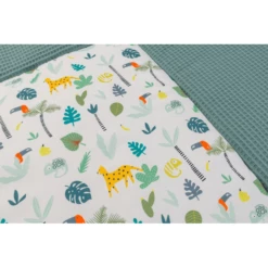 Ullenboom Coperta A Gattoni Waffle Piqué Motivo Salvia Verde Foresta Pluviale 140x140 Cm -Negozio online Pink Or Blue ullenboom coperta a gattoni waffle pique motivo salvia verde foresta pluviale 140x140 cm a362311 3