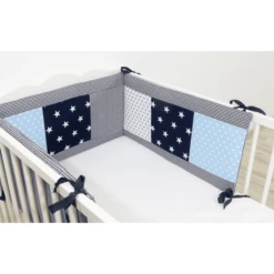 Ullenboom Paracolpi Per Culla 140x70 Cm Con Design A Toppe, Blu/azzurro/grigio (420 Cm Tutt'intorno) -Negozio online Pink Or Blue ullenboom paracolpi per culla 140x70 cm con design a toppe blu azzurro grigio 420 cm tuttintorno a268842 4