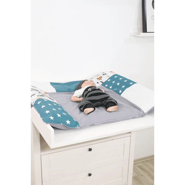 Ullenboom Rivestimento Per Materassino Fasciatoio, Animali Della Foresta, Petrol 75x85 Cm 6 Ullenboom Rivestimento Per Materassino Fasciatoio, Animali Della Foresta, Petrol 75x85 Cm - immagine 4